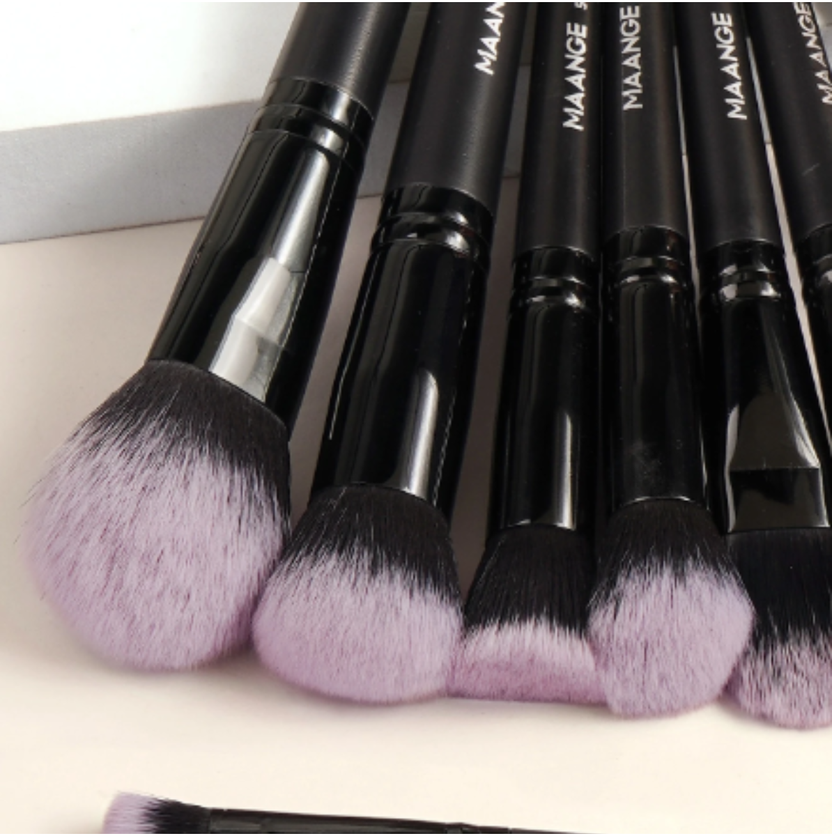 BROCHAS PARA ROSTRO Y OJOS 18 PZS
