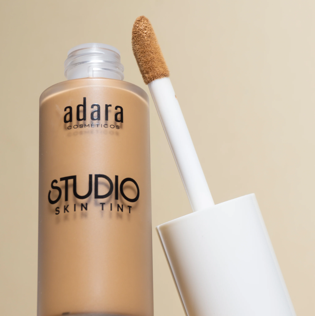 STUDIO SKIN TINT BASE DE MAQUILLAJE