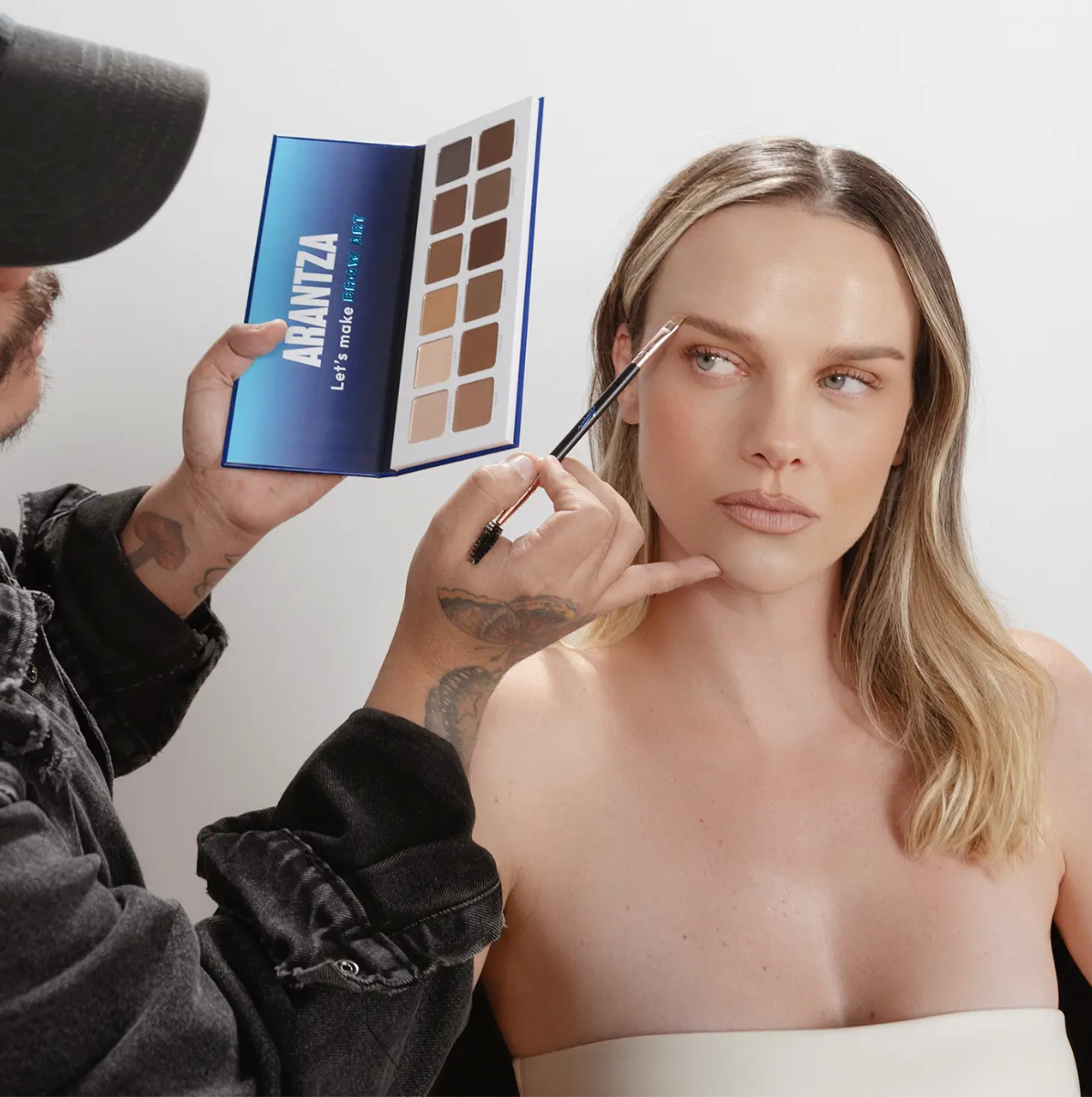 BROW ARTIST EYEBROWS PALETTE | PALETA PARA CEJAS