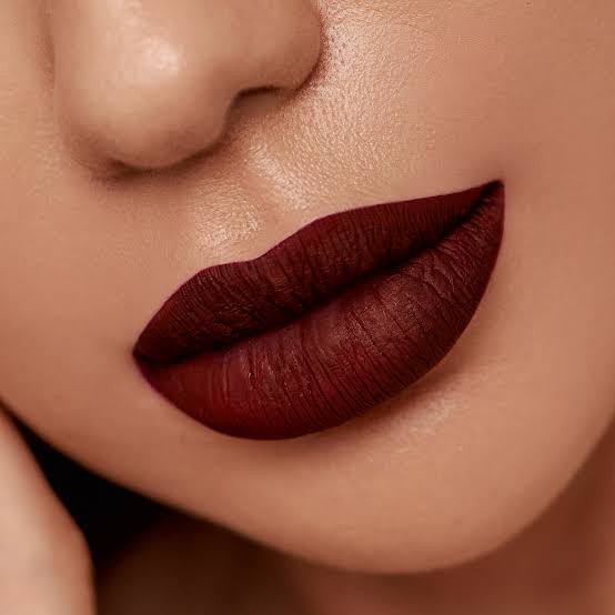 LABIAL MATTE EXPLICIT FEVER