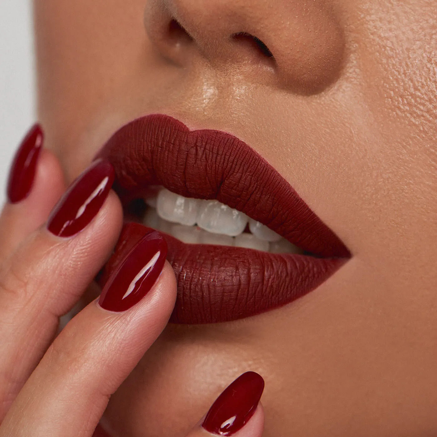 LABIAL MATTE EXPLICIT FEVER