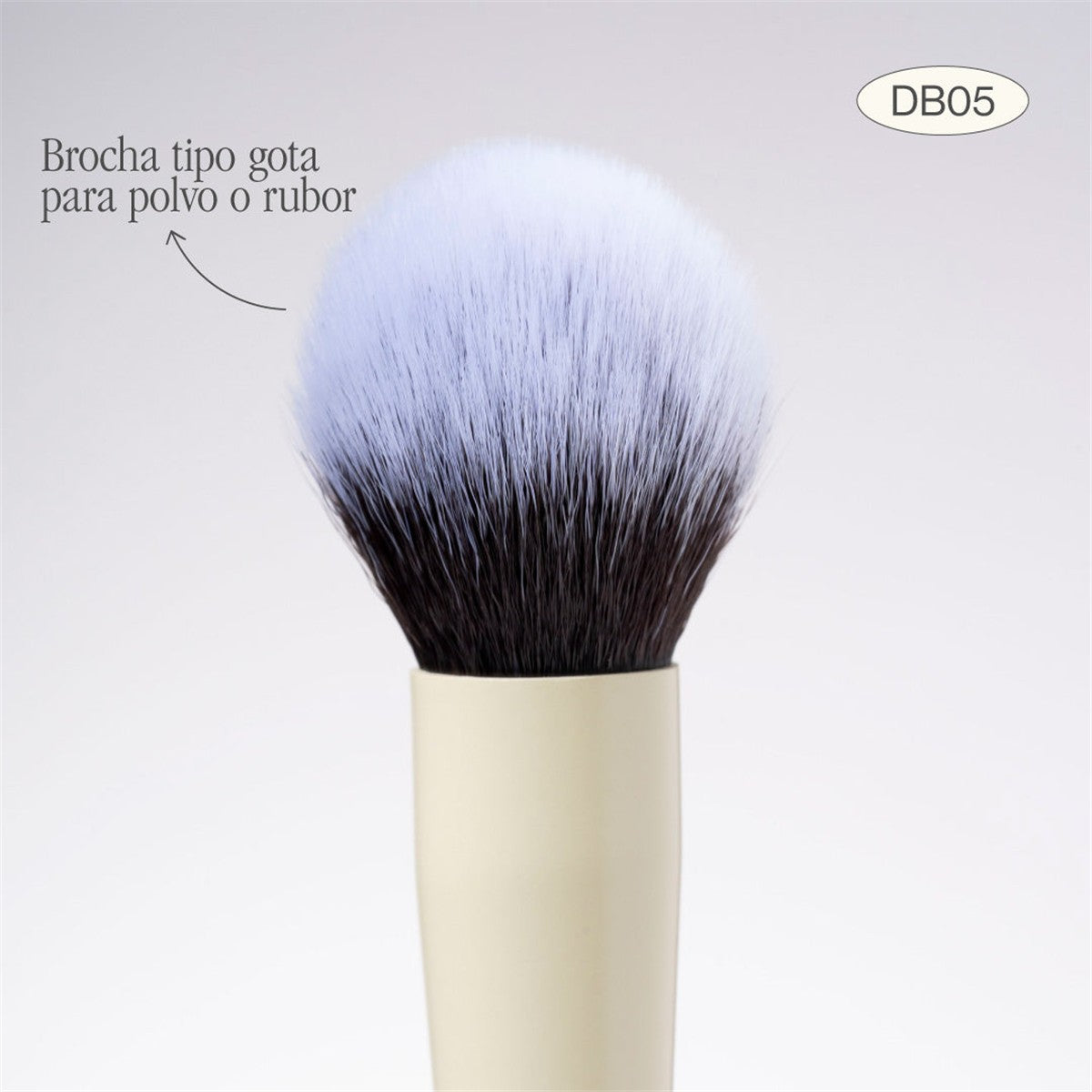 DUO GLAM DB05 | BROCHA PARA POLVO Y CORRECTOR — imagen 3